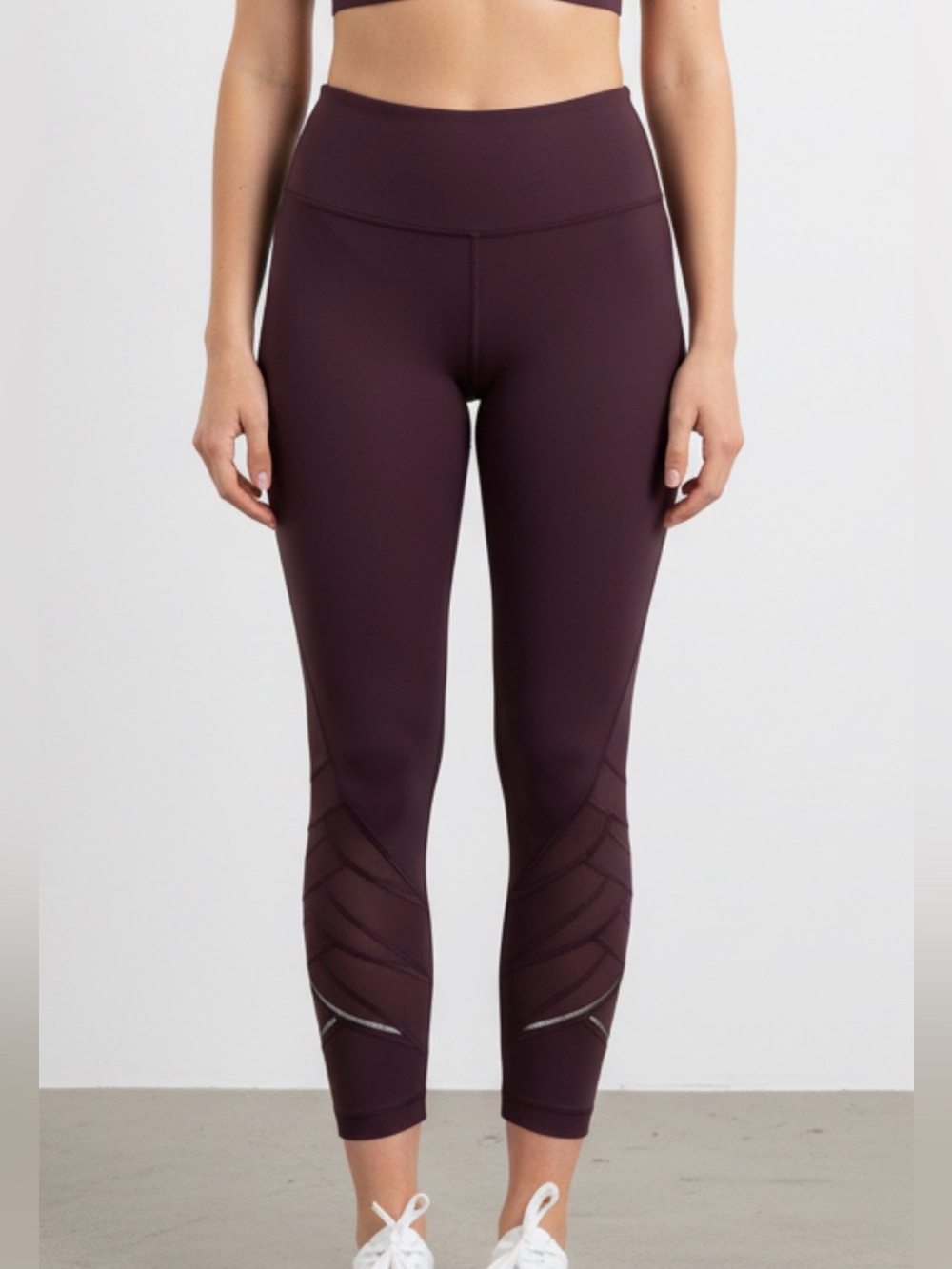 Lululemon leggings size 6